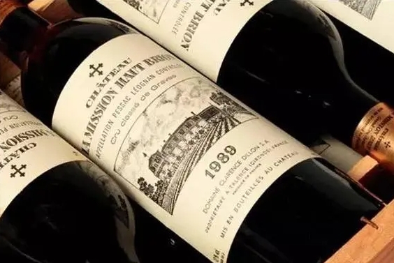 唐山世界顶级红酒瑰宝：美讯酒庄干红葡萄酒的传奇之旅