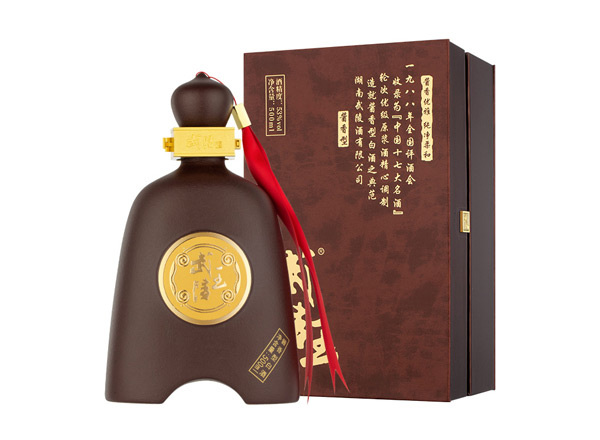唐山武陵酒回收武陵王武王礼盒装白酒