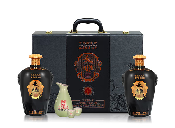 唐山咸亨酒店太雕黄酒回收太雕2007原酿礼盒1.5kg*2糯米酒半甜绍兴黄酒